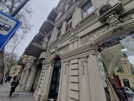 5 otaqlı köhnə tikili - Sahil m. - 220 m²