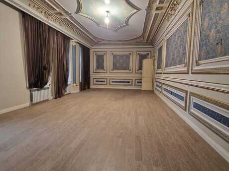 5 otaqlı köhnə tikili - Sahil m. - 220 m²