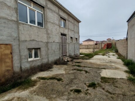 4 otaqlı həyət evi/bağ evi - Savalan q. - 135 m²