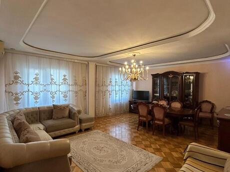 4 otaqlı köhnə tikili - İnşaatçılar m. - 110 m²