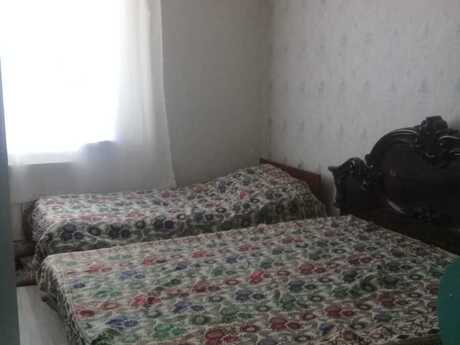 2 otaqlı köhnə tikili - Gəncə - 53 m²