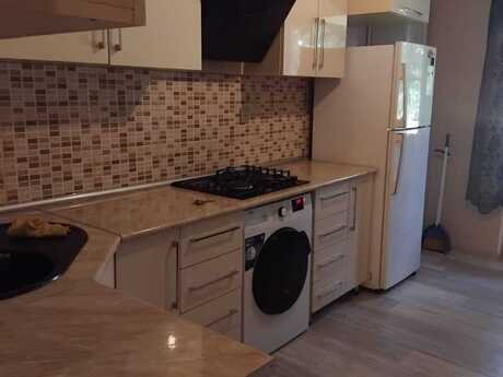 2 otaqlı köhnə tikili - Gəncə - 53 m²
