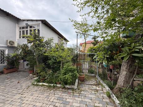6-комн. дом/дача - пос. Новханы - 200 м²