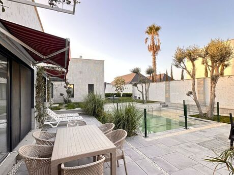 4 otaqlı həyət evi/bağ evi - Mərdəkan q. - 220 m²