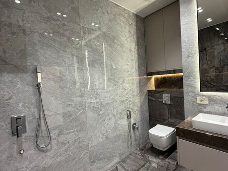 4 otaqlı yeni tikili - Nəriman Nərimanov m. - 216 m²