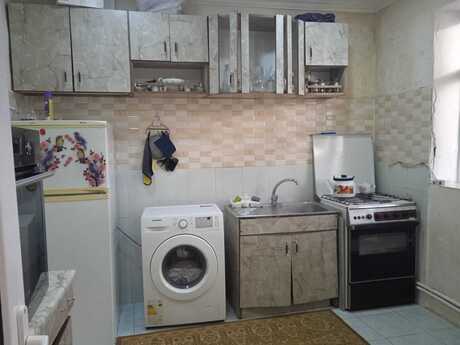 4 otaqlı həyət evi/bağ evi - Badamdar q. - 100 m²
