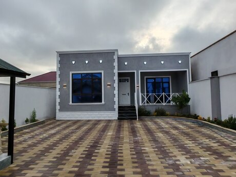 4 otaqlı həyət evi/bağ evi - Savalan q. - 135 m²