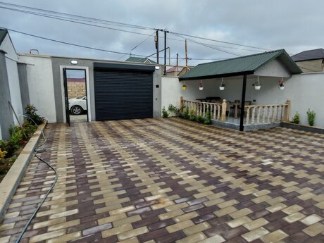 4 otaqlı həyət evi/bağ evi - Savalan q. - 135 m²