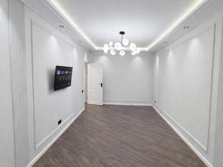 3 otaqlı köhnə tikili - Bakıxanov q. - 95 m²