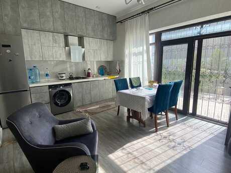 3 otaqlı həyət evi/bağ evi - Novxanı q. - 70 m²