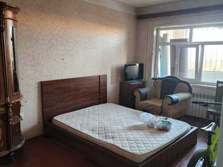 2 otaqlı köhnə tikili - Əhmədli m. - 68 m²