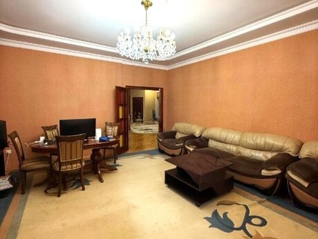 4 otaqlı yeni tikili - Nəsimi r. - 165 m²