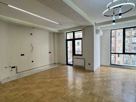 4 otaqlı yeni tikili - Gənclik m. - 117 m²