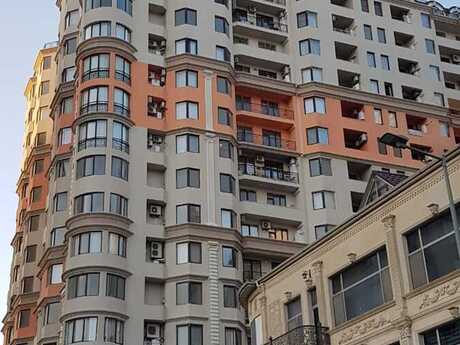 4 otaqlı yeni tikili - Nərimanov r. - 188 m²