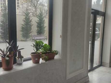 4 otaqlı yeni tikili - Nərimanov r. - 188 m²