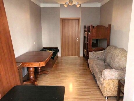 2 otaqlı köhnə tikili - Əhmədli m. - 68 m²