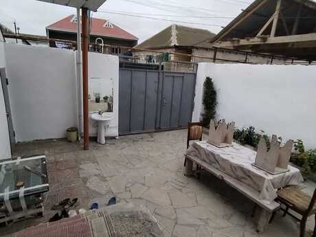 4 otaqlı həyət evi/bağ evi - Zabrat q. - 160 m²