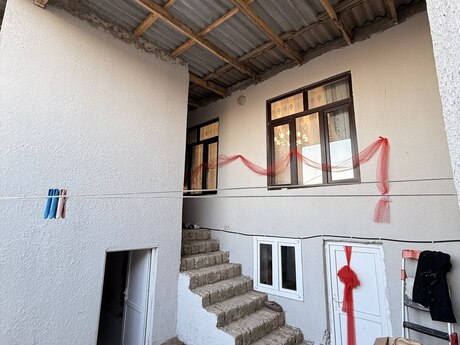 5 otaqlı həyət evi/bağ evi - Zığ q. - 154 m²