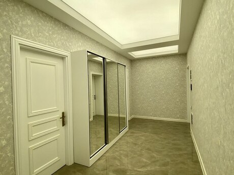 4 otaqlı yeni tikili - Ağ şəhər q. - 165 m²