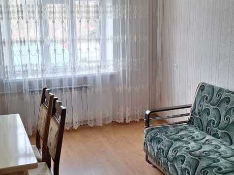 3 otaqlı köhnə tikili - Yeni Günəşli q. - 60 m²