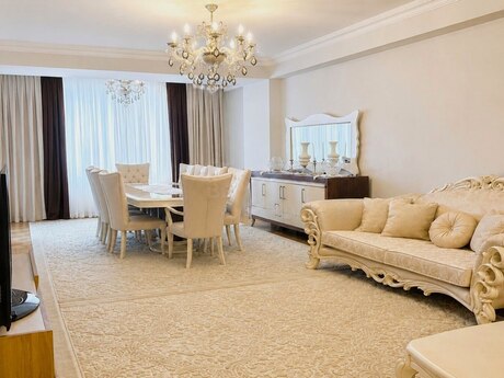 3 otaqlı yeni tikili - Elmlər Akademiyası m. - 165 m²