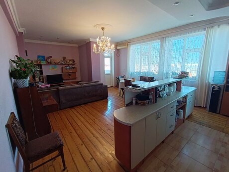4-комн. новостройка - Бинагадинский р. - 132 м²