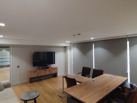 3 otaqlı ofis - 8 Noyabr m. - 130 m²