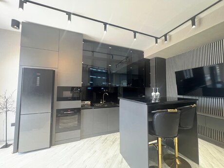 3 otaqlı yeni tikili - Ağ şəhər q. - 100 m²