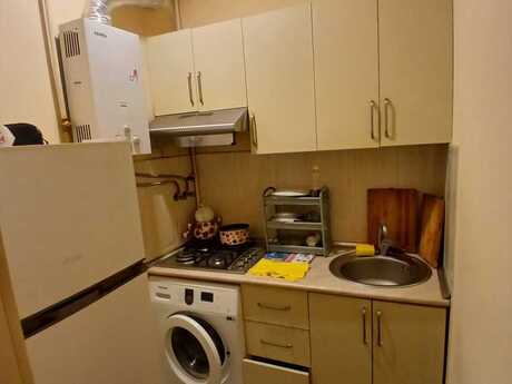 2 otaqlı köhnə tikili - 20 Yanvar m. - 30 m²