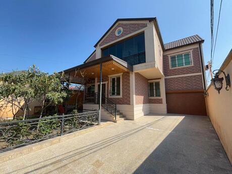 5 otaqlı həyət evi/bağ evi - Novxanı q. - 250 m²