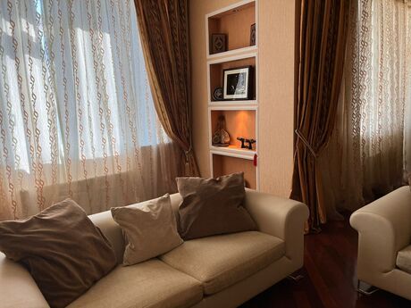 3 otaqlı yeni tikili - 28 May m. - 170 m²