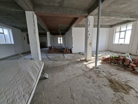 Obyekt - Xətai r. - 200 m²