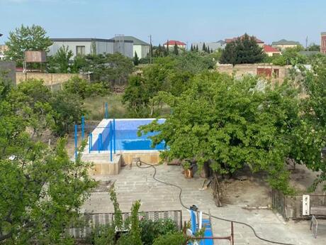 5 otaqlı həyət evi/bağ evi - Novxanı q. - 350 m²