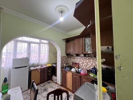 2 otaqlı köhnə tikili - Xalqlar Dostluğu m. - 55 m²