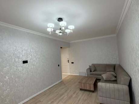 2 otaqlı köhnə tikili - Memar Əcəmi m. - 55 m²