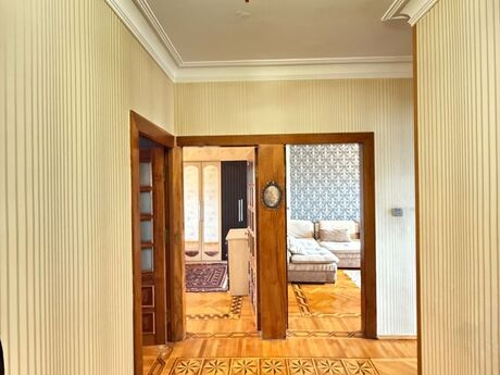 3 otaqlı köhnə tikili - Azadlıq Prospekti m. - 85 m²