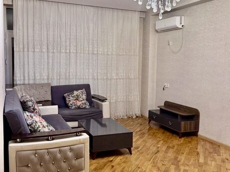 3-комн. новостройка - м. Иншаатчылар - 105 м²