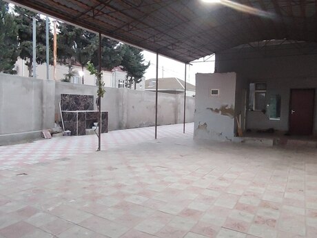 4 otaqlı həyət evi/bağ evi - Xırdalan - 200 m²