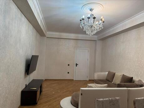 Kirayə 2 otaqlı mənzil, 90 m², Nəriman Nərimanov: 1 200 ₼/ay 4