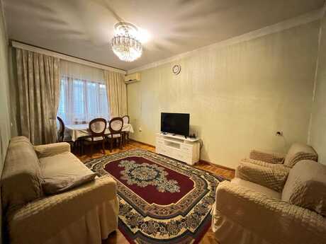 3 otaqlı köhnə tikili - Azadlıq Prospekti m. - 80 m²