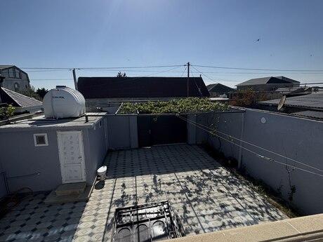4 otaqlı həyət evi/bağ evi - Hövsan q. - 165 m²