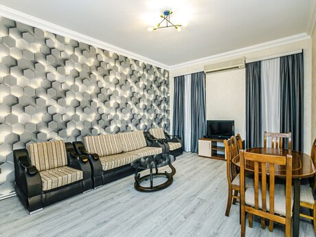 3 otaqlı köhnə tikili - Sahil m. - 81 m²