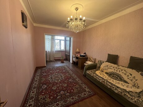 3-комн. вторичка - пос. Ахмедлы - 80 м²
