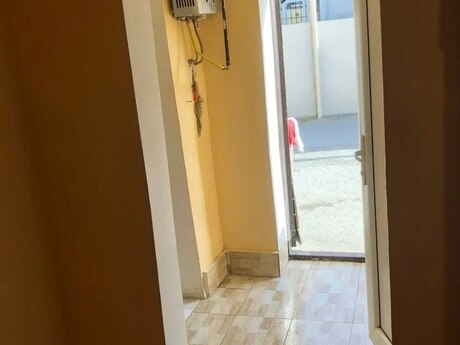 2 otaqlı həyət evi/bağ evi - Bakıxanov q. - 45 m²
