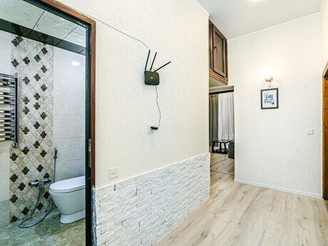 3 otaqlı köhnə tikili - İçəri Şəhər m. - 84 m²