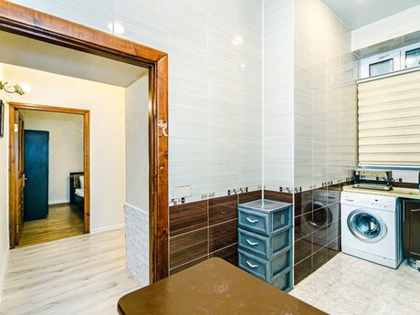 3-room apartment for rent, 84 m², İçəri Şəhər: 60 ₼/mo 5