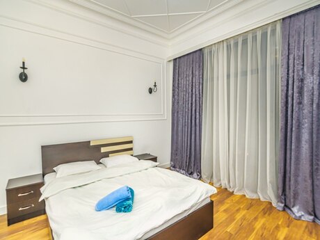 3 otaqlı köhnə tikili - Sahil m. - 88 m²