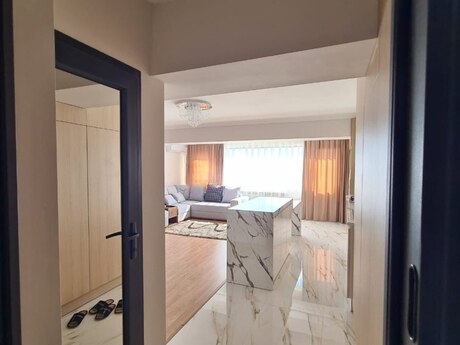 3 otaqlı köhnə tikili - İçəri Şəhər m. - 88 m²