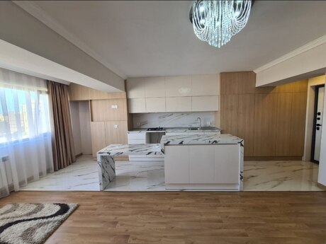 3 otaqlı köhnə tikili - İçəri Şəhər m. - 88 m²