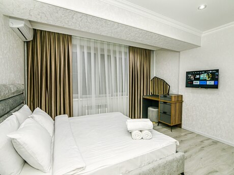 3 otaqlı köhnə tikili - 28 May m. - 82 m²
